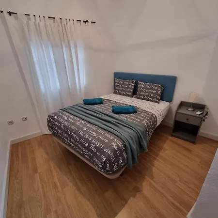 Holidays2malaga 2 Bedroom Armengual De La Mota Close Shopping Center Apartment *