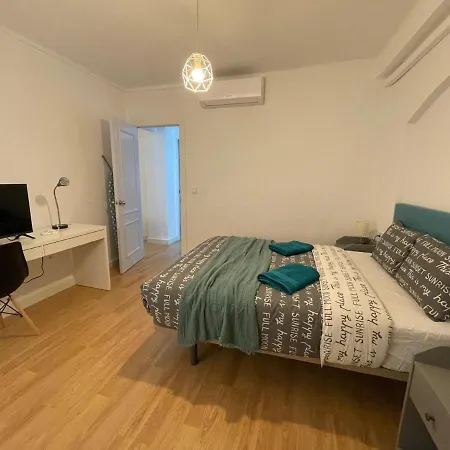 Holidays2malaga 2 Bedroom Armengual De La Mota Close Shopping Center Apartment