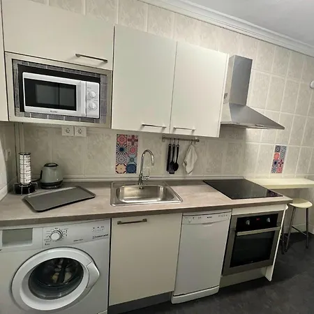 Holidays2malaga 2 Bedroom Armengual De La Mota Close Shopping Center