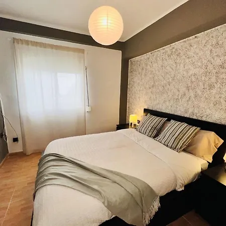 Holidays2malaga 2 Bedroom Armengual De La Mota Close Shopping Center *
