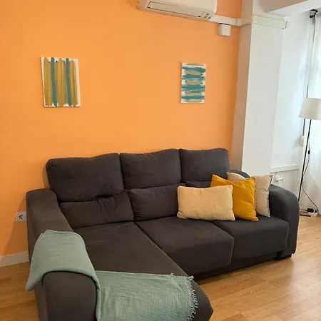 Holidays2malaga 2 Bedroom Armengual De La Mota Close Shopping Center *
