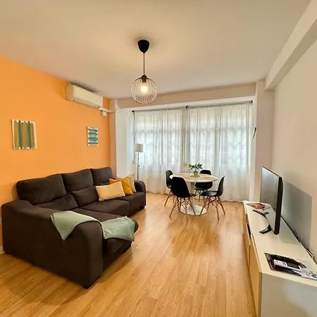 Apartament Holidays2malaga 2 Bedroom Armengual De La Mota Close Shopping Center